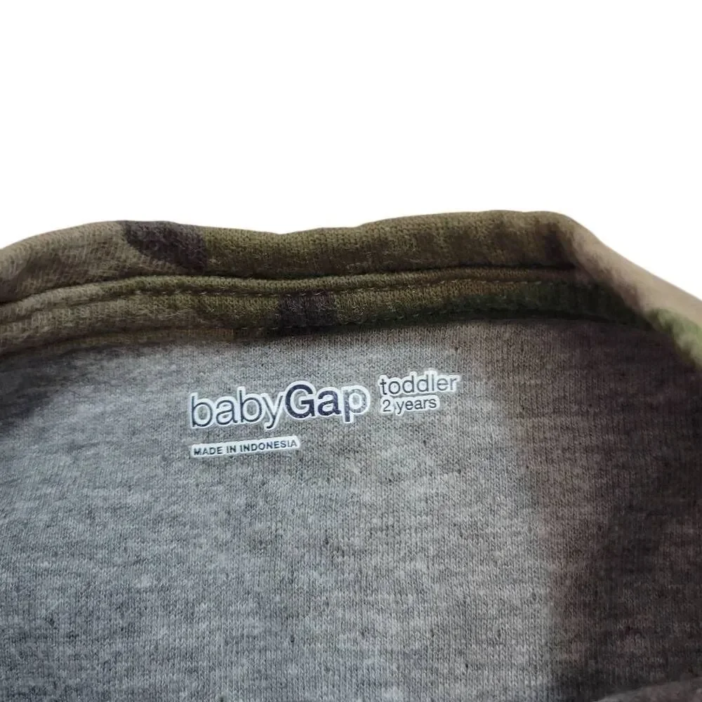 Baby Gap camouflage sweatshirt 2T